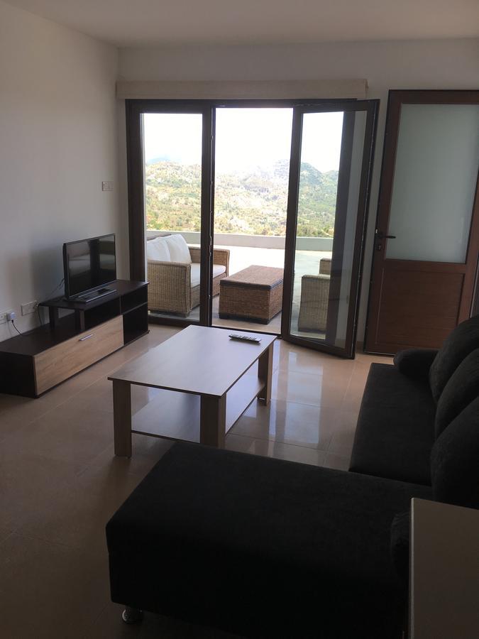 Kyperounta Apartment Bagian luar foto